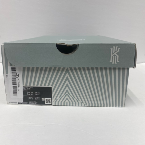 Kyrie Irving Sneakers Size 9.5 - Picture 3 of 7